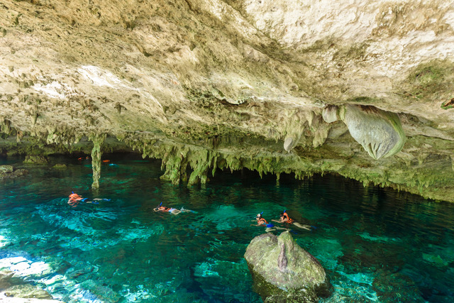 Cenote Dos Ojos